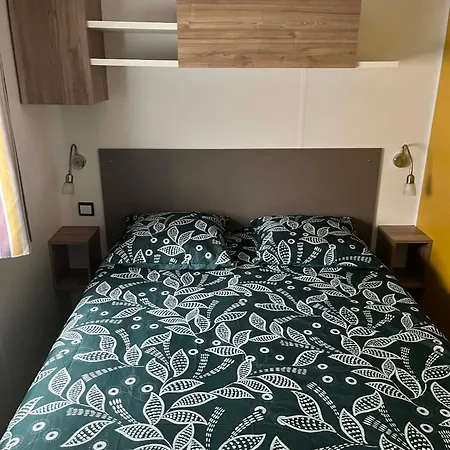 Mobil-home Confort Avec Clim パランティ・アン・ボルヌ
